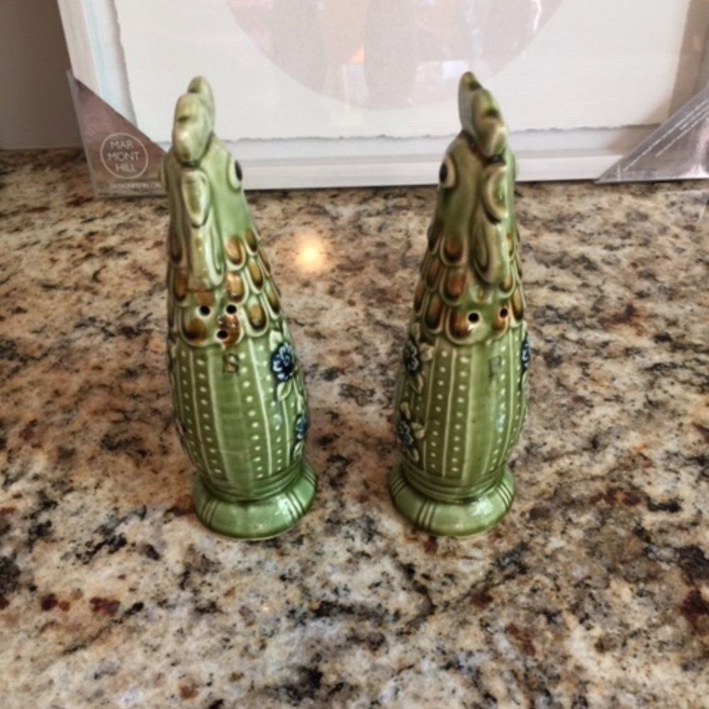 Vintage MCM Rooster Salt & Pepper Made in Japan